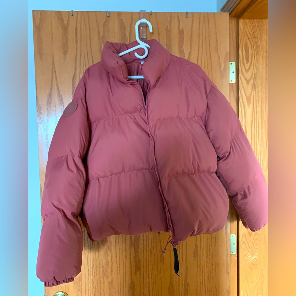 Fabletics 1x Wander Cropped Puffer